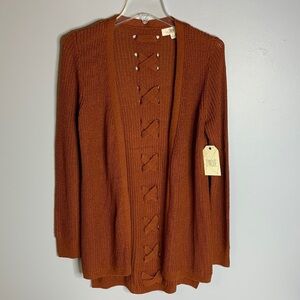 PINQUE JAMELYA BACK DETAIL CRISSCROSS CARDIGAN